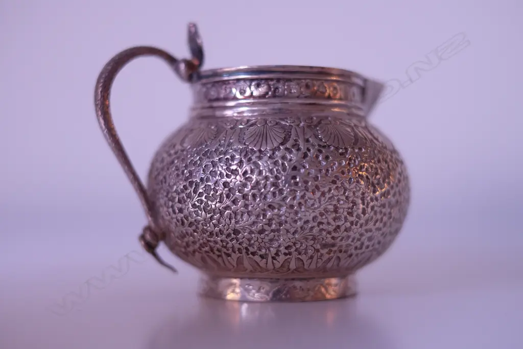 EASTERN SILVER CREAMER W/ SNAKE HANDLE 125gms Image 1++