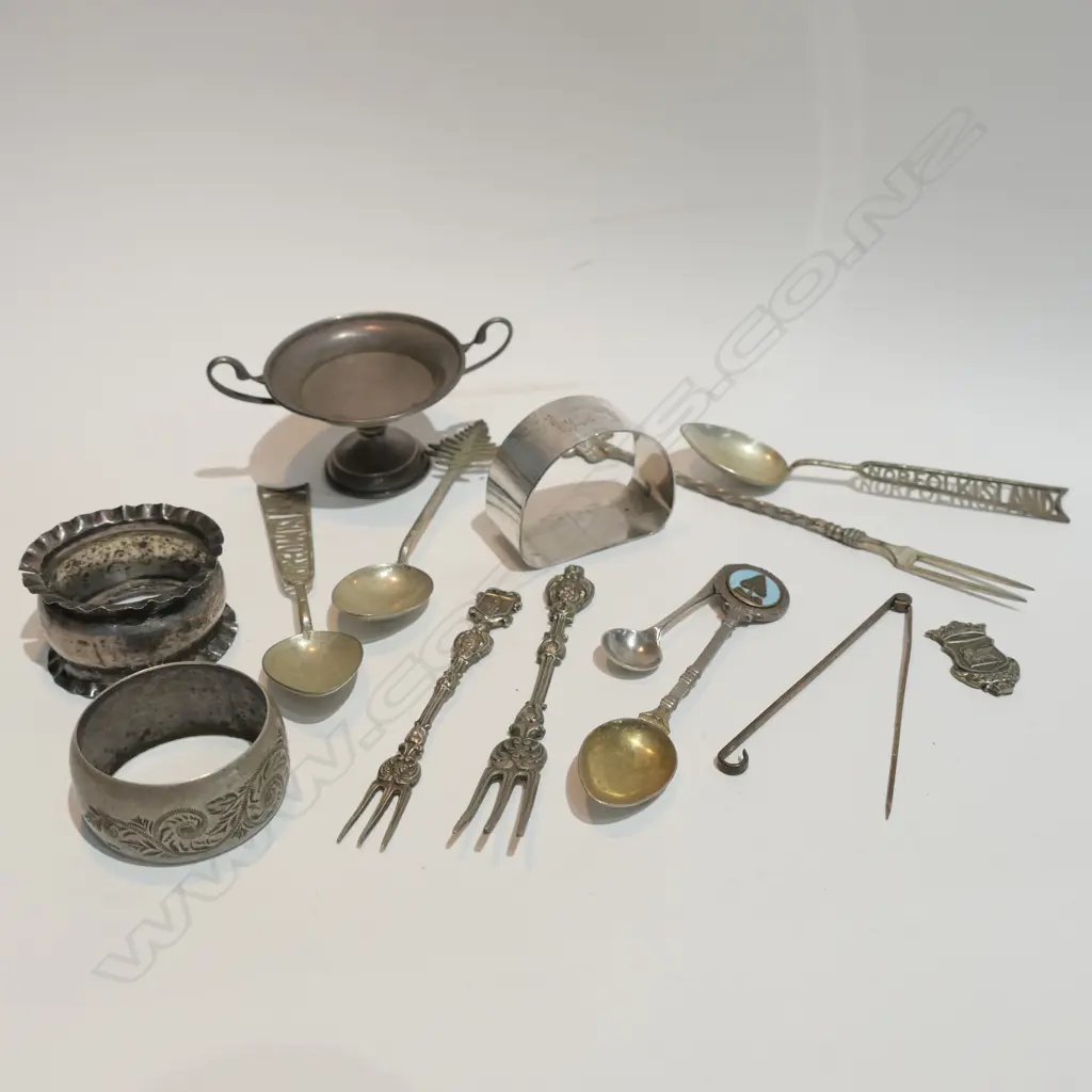 BAG MAINLY SILVER ITEMS INCL. S/S MINIATURE COMPORT / 2 S/S NAPKIN RINGS 180GMS Image 1++