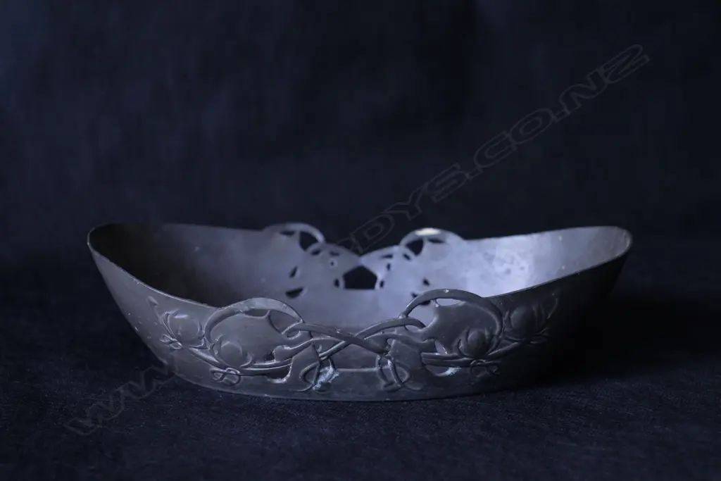 An Archibald Knox design English Pewter dish Image 1++