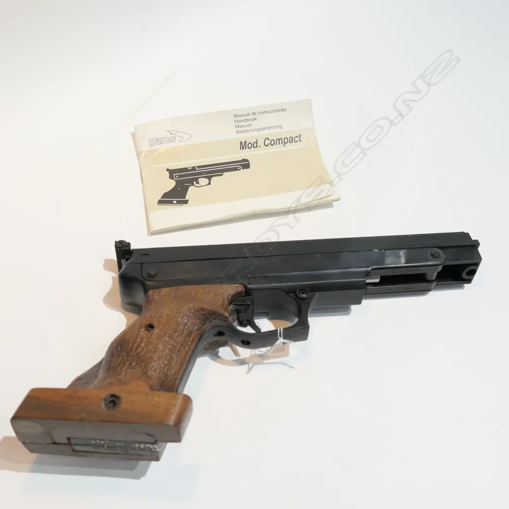 GAMO AIR PISTOL  (OVER 18YRS ONLY) Image 1++