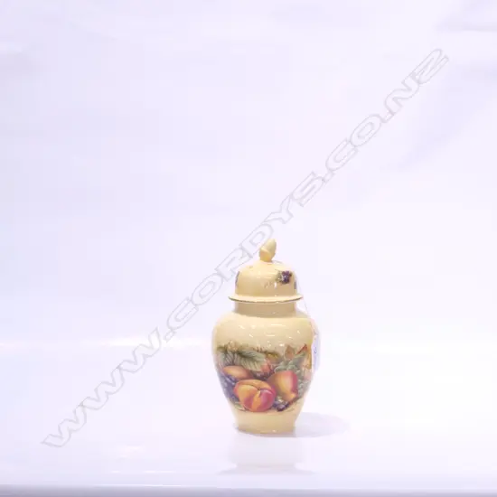 AYNSLEY ORCHARD GOLD LIDDED JAR H. 190MM