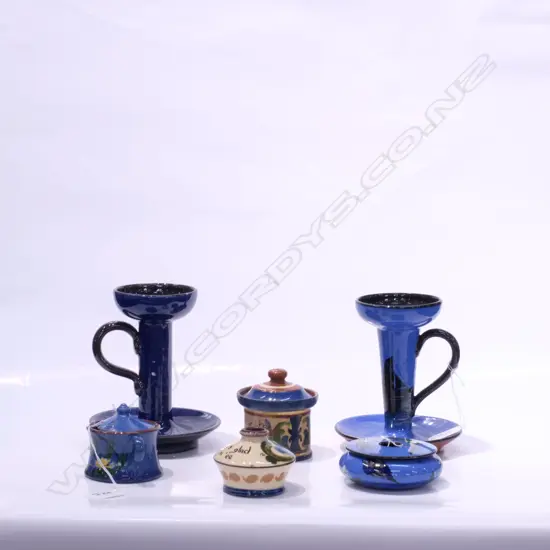 2 TORQUAY WARE CANDLESTICKS AND ASST POTS H 