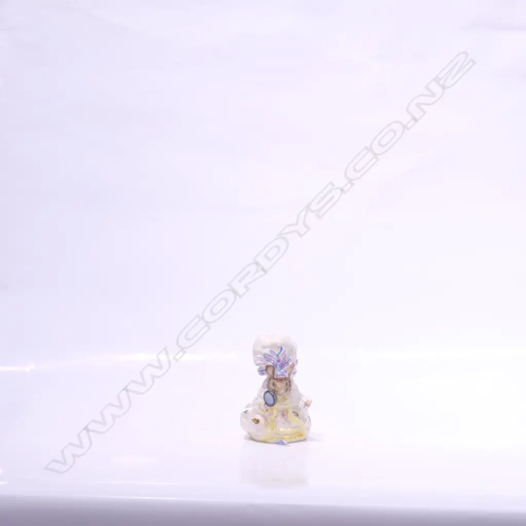 BESWICK BEATRIX POTTER FIGURE OF LADYMOUSE  Image 1++