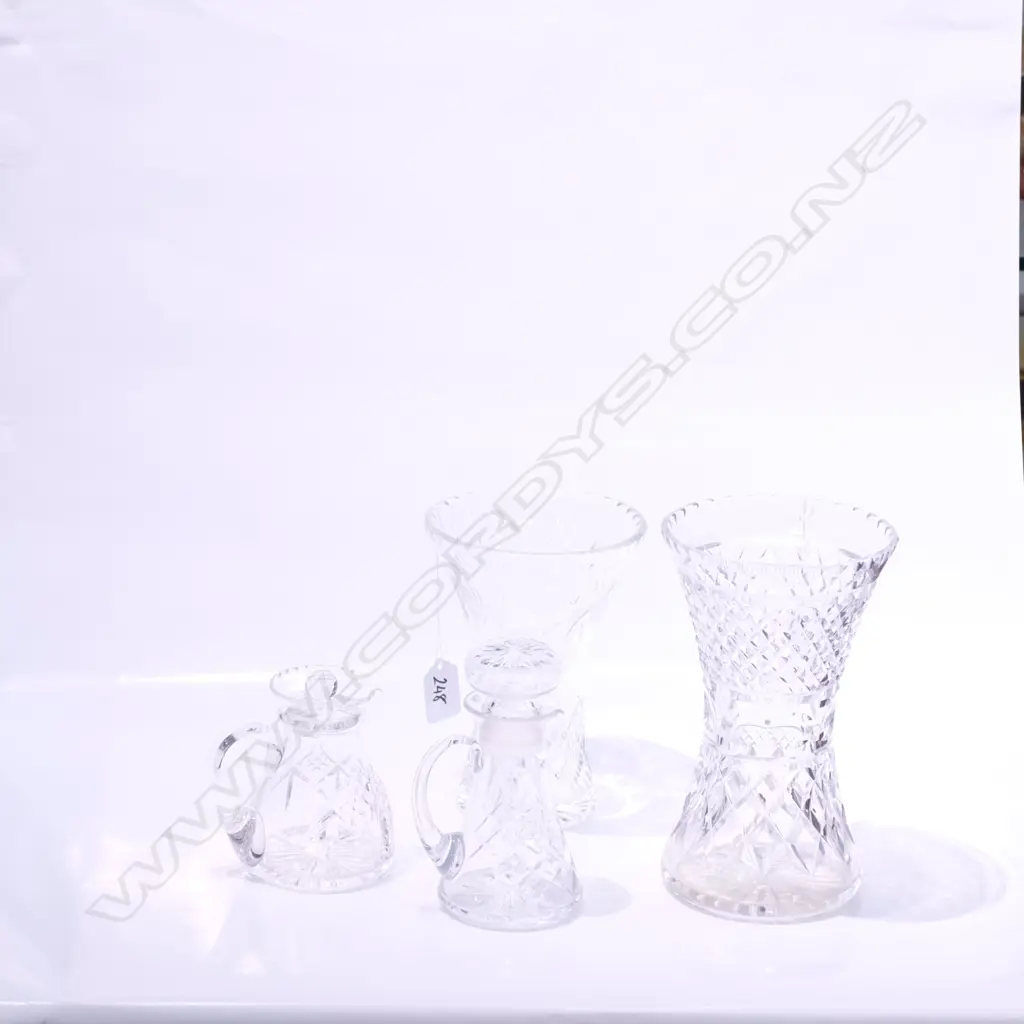 2 CRYSTAL VASES + 2 JUGS Image 1++