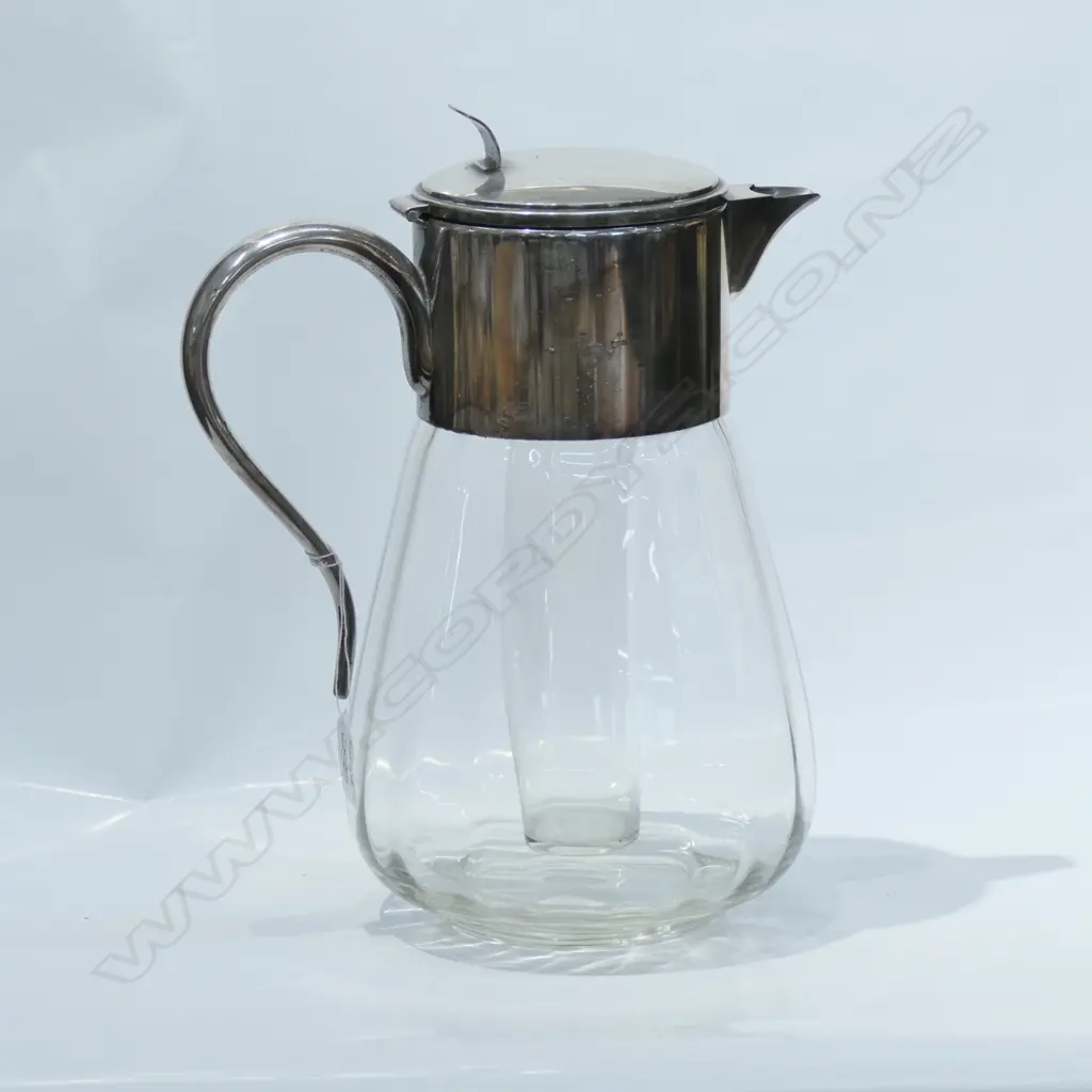 SILVER PLATE WATER JUG Image 1++