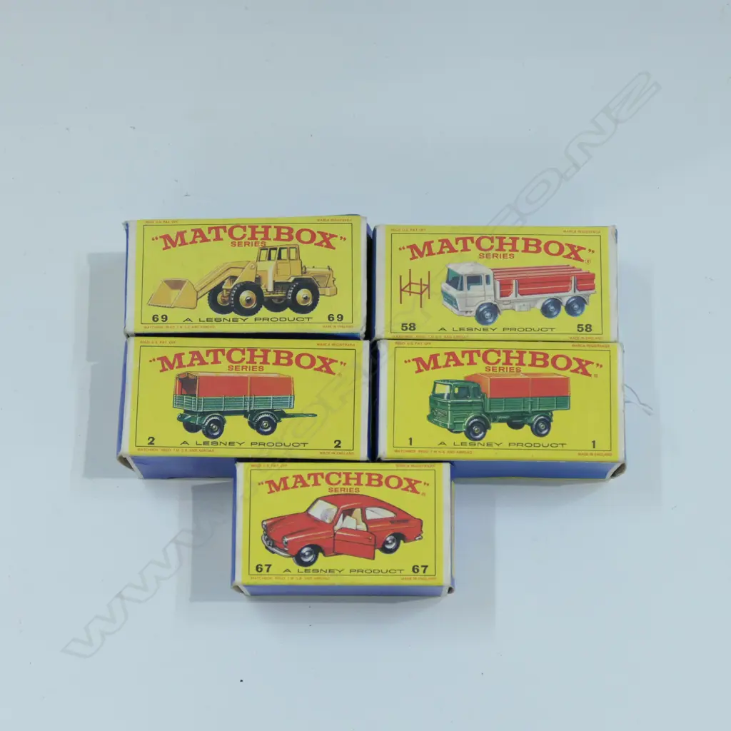 5 ASST BOXED MATCHBOX CARS Image 1++