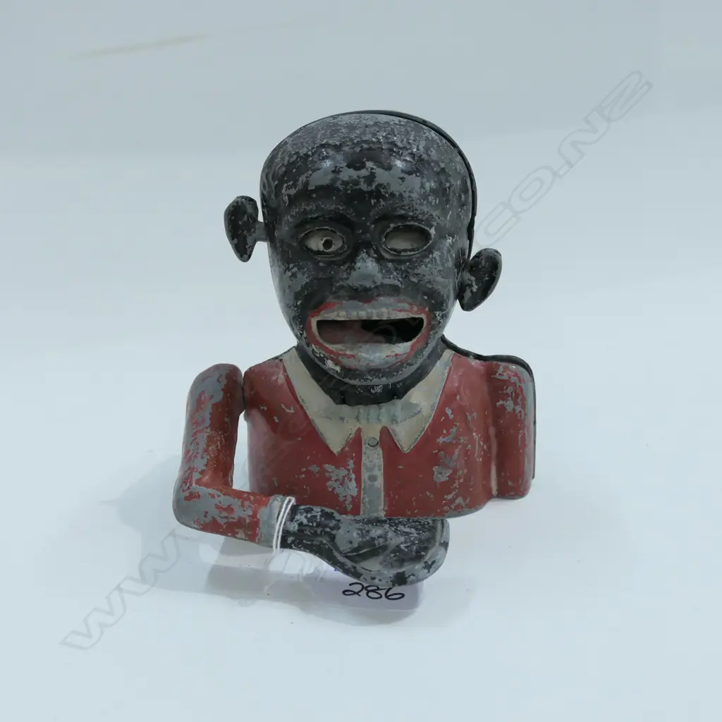 GREEDY BOY MONEY BOX Image 1++