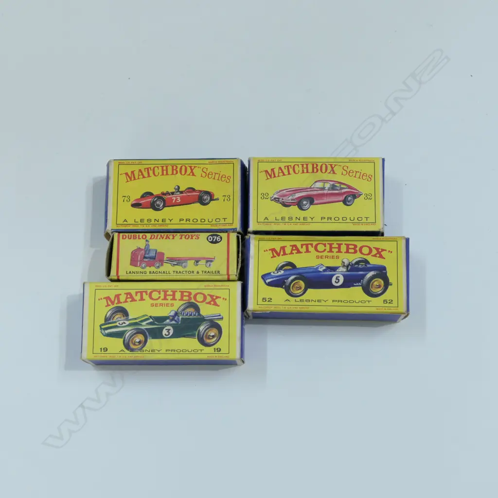 4 BOXED MATCHBOX CARS+DUBLO DINKY 076 LANSING TRACTOR Image 1++