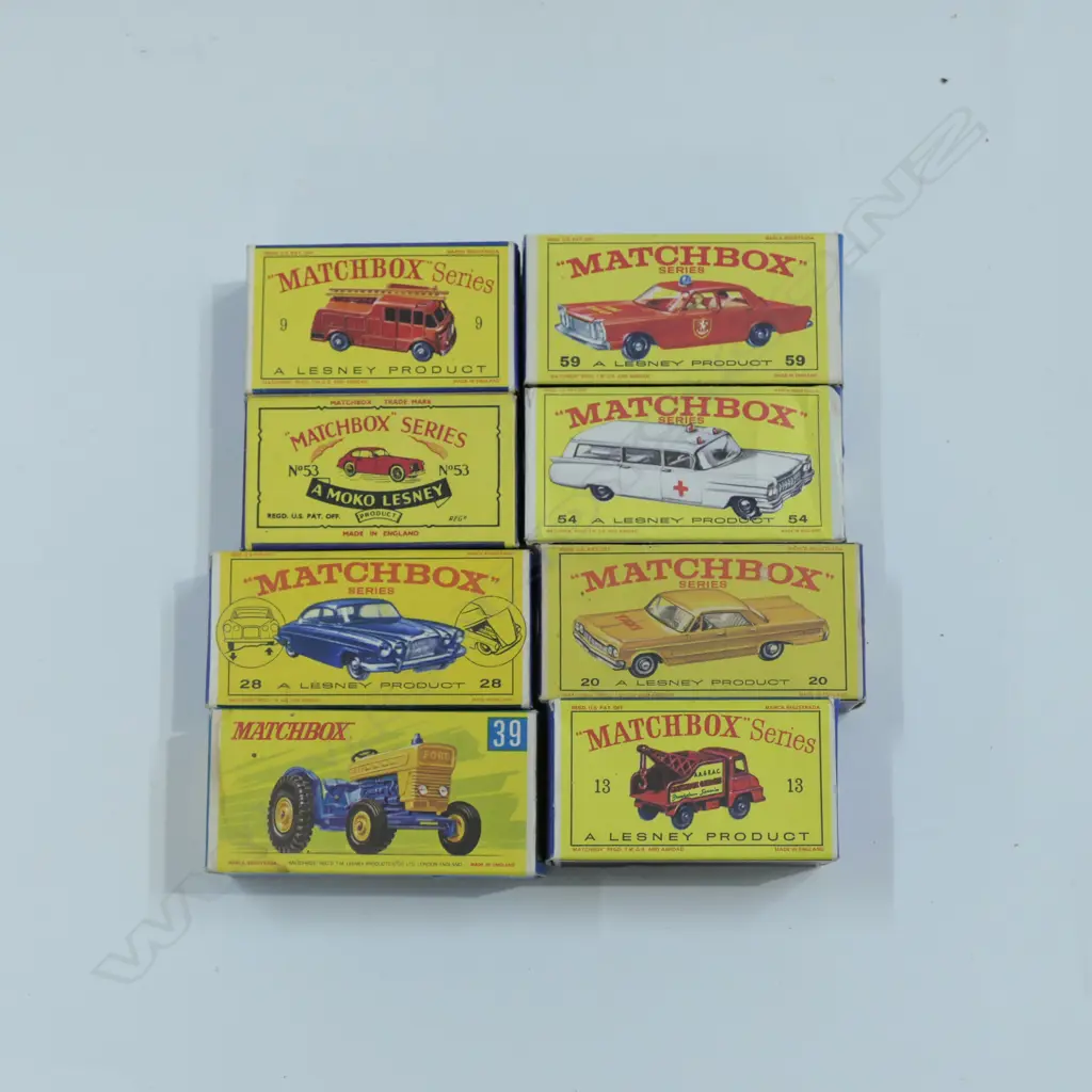 8 BOXED MATCHBOX CARS; 17353 Image 1++