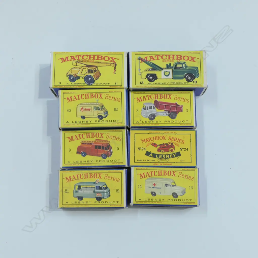 8 BOXED MATCHBOX CARS; 17353 Image 1++