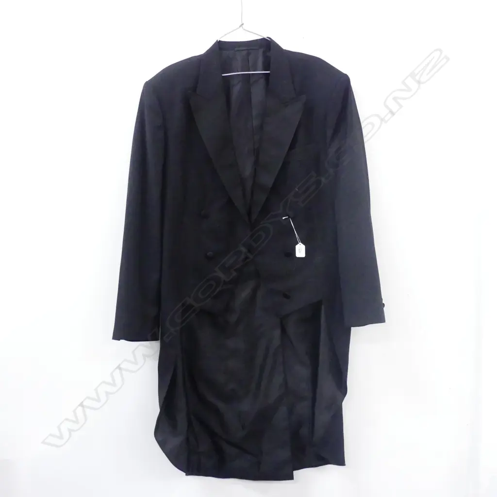 GENTS BLACK TUXEDO JACKET Image 1++