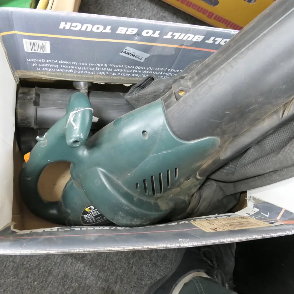 BLOWER/VACUUM/MULCHER 1800 WATT. Image 1++