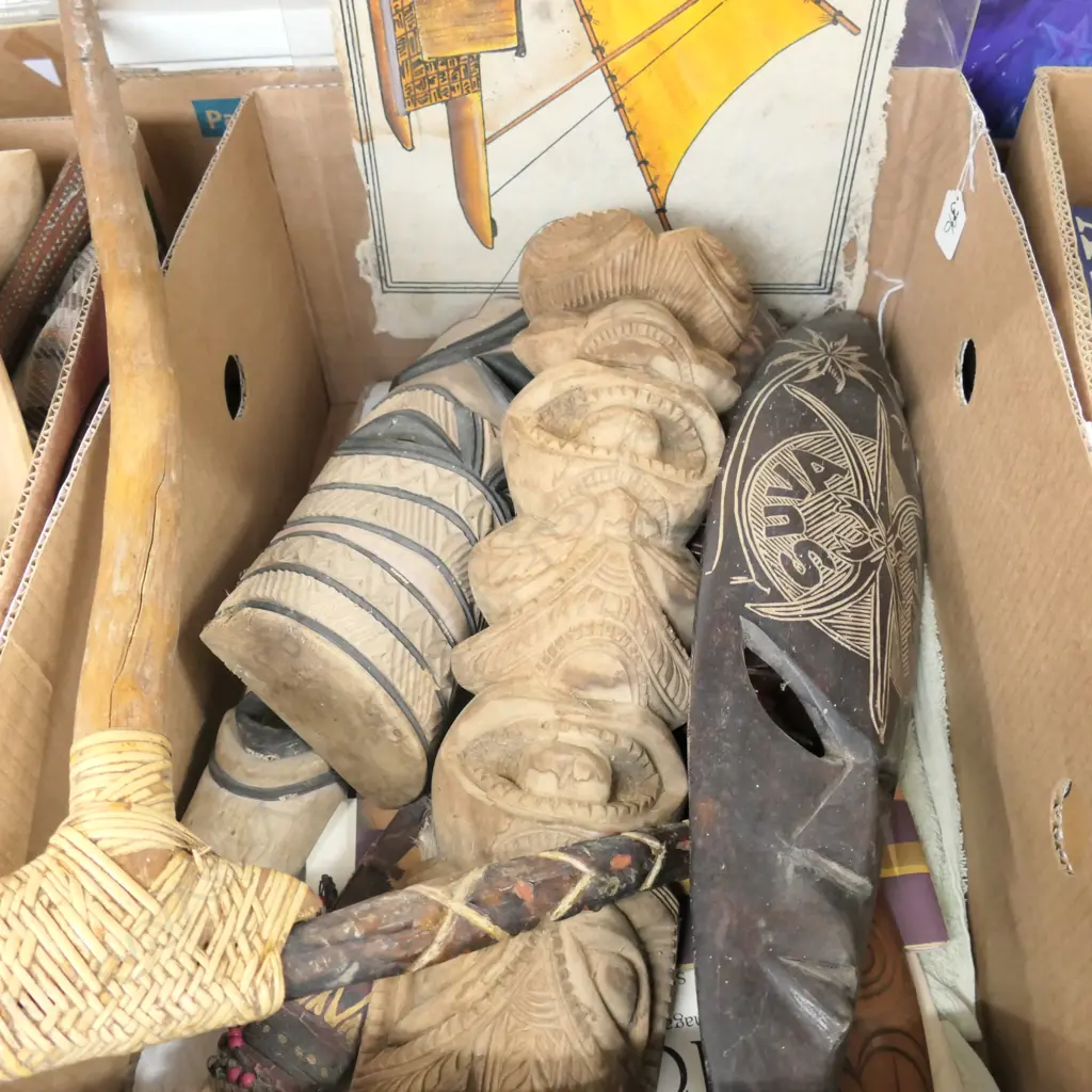 BOX OF PACIFICA CARVED FACES & TAPPER CLOTH FRAMED PICTURE Image 1++