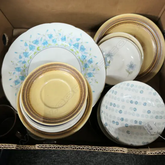 BOX ASST CROWN LYNN / COALPORT ETC