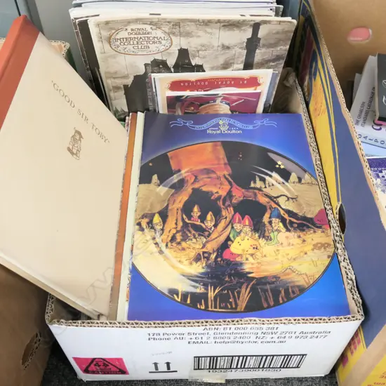 LOT DOULTON COLLECTORS MAGAZINES + GOOD SIR TOBY BOOK