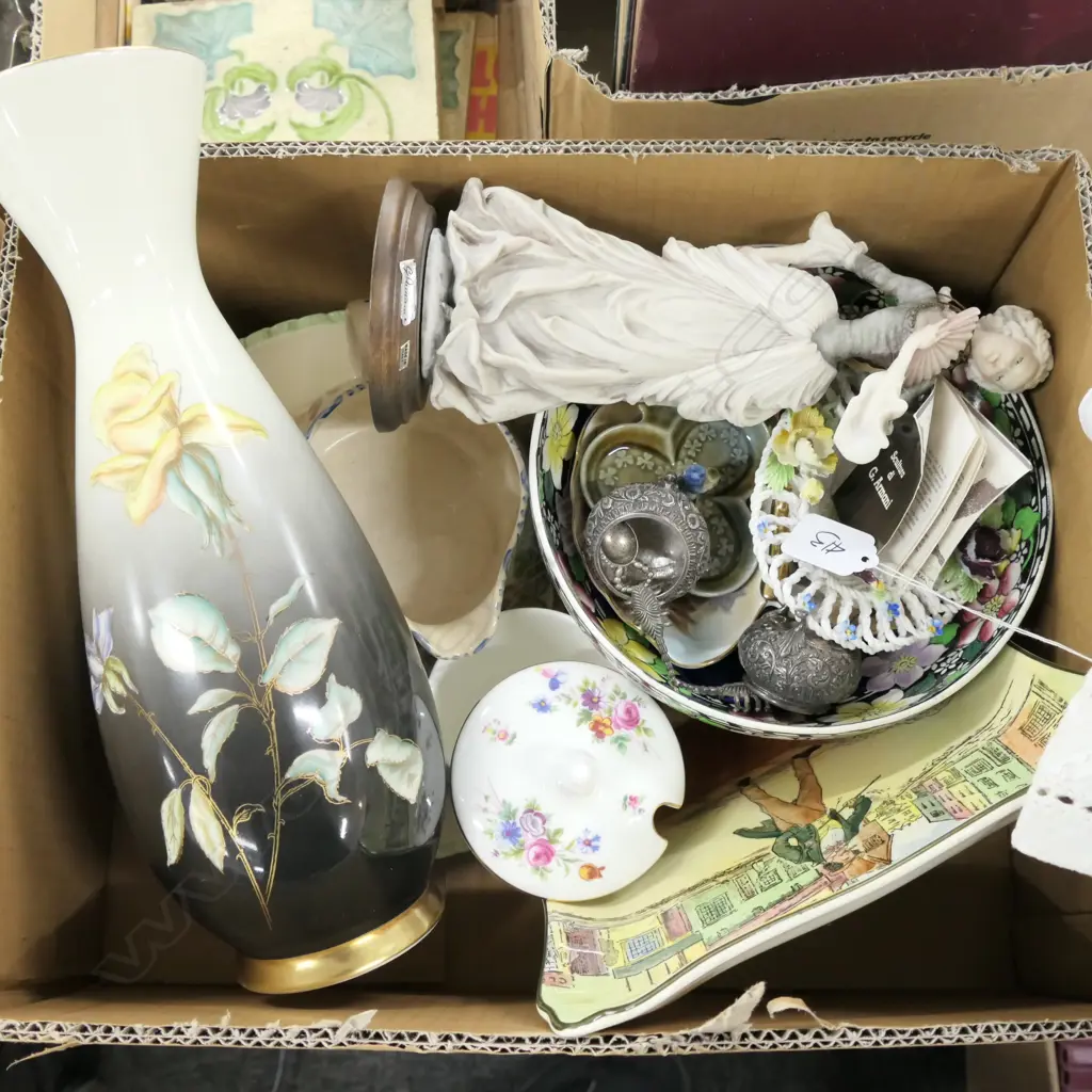 BOX ASST CHINA + PORCELAIN PORCELAIN INCL. DOULTON SERIESWARE + NAO FIGURE ETC Image 1++