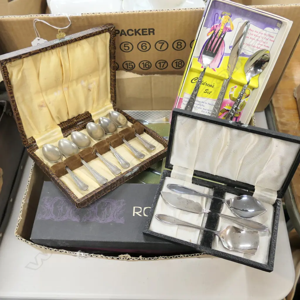 LOT ASST BOXED SILVERWARE Image 1++