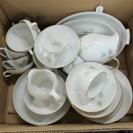SCHONWALD PART DINNER SERVICE