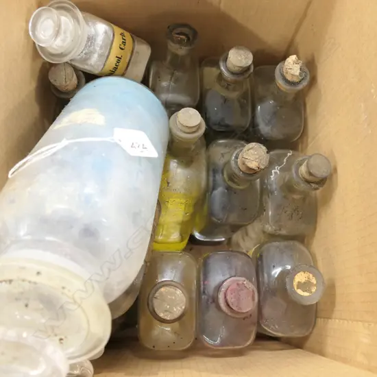 LOT ASST APOTHECARY JARS AND BOTTLES