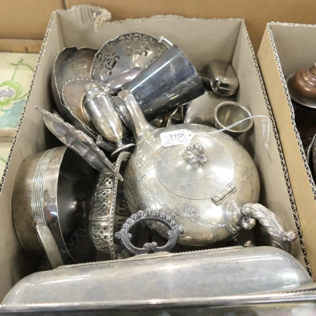 BOX ASST EP WARE TEAPOT / DISHES ETC Image 1++