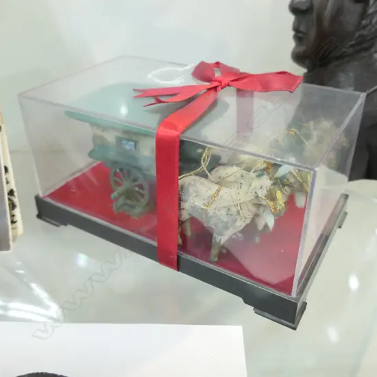 CHINESE CARRIAGE AND BOX L. 140MM