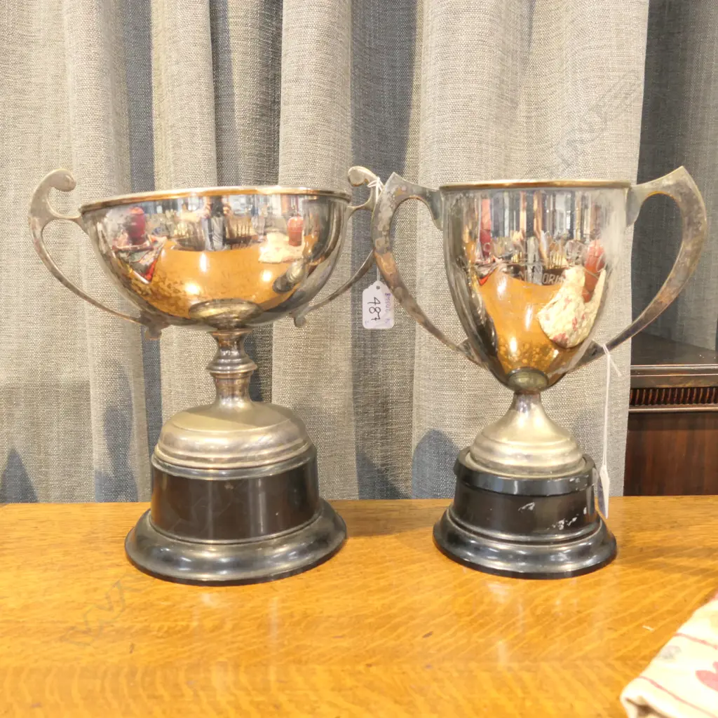 TWO KAWAU YACHT CLUB SILVER PLATED TROPHY CUPS Image 1++
