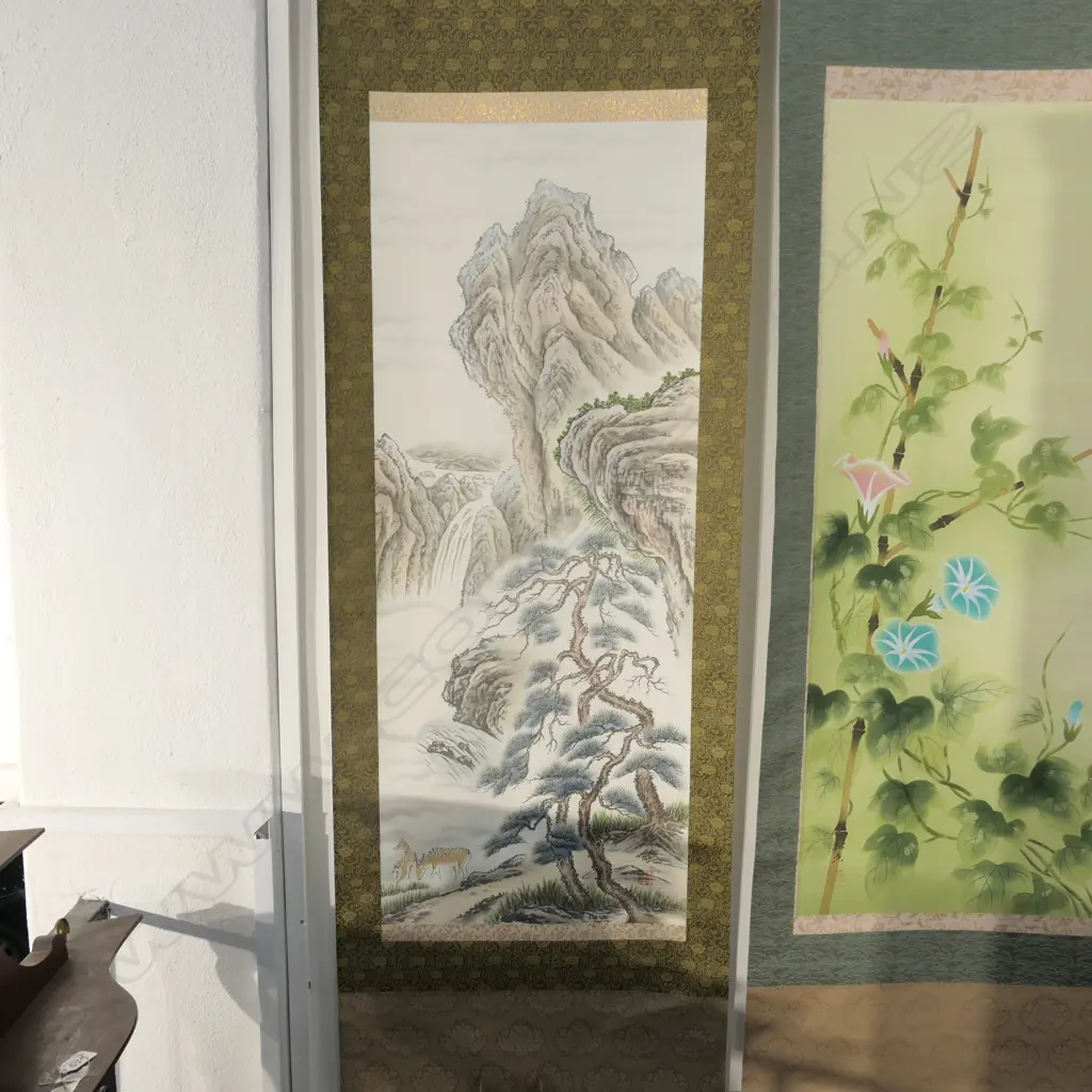 JAPANESE KAKEJIKO (HUNG SCROLL), IN ORIGINAL BOX, LANDSCAPE w OLD PINE (210) Image 1++