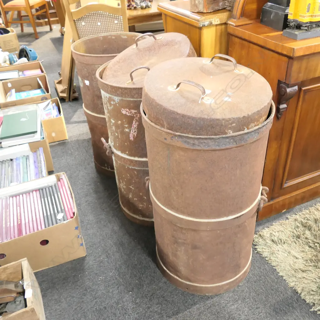 3 LARGE CREAM CANS H 900 MM Image 1++