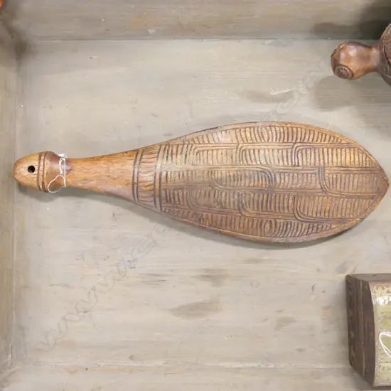 LARGE CARVED TIMBER PATU IN BROWN L. 400MM 