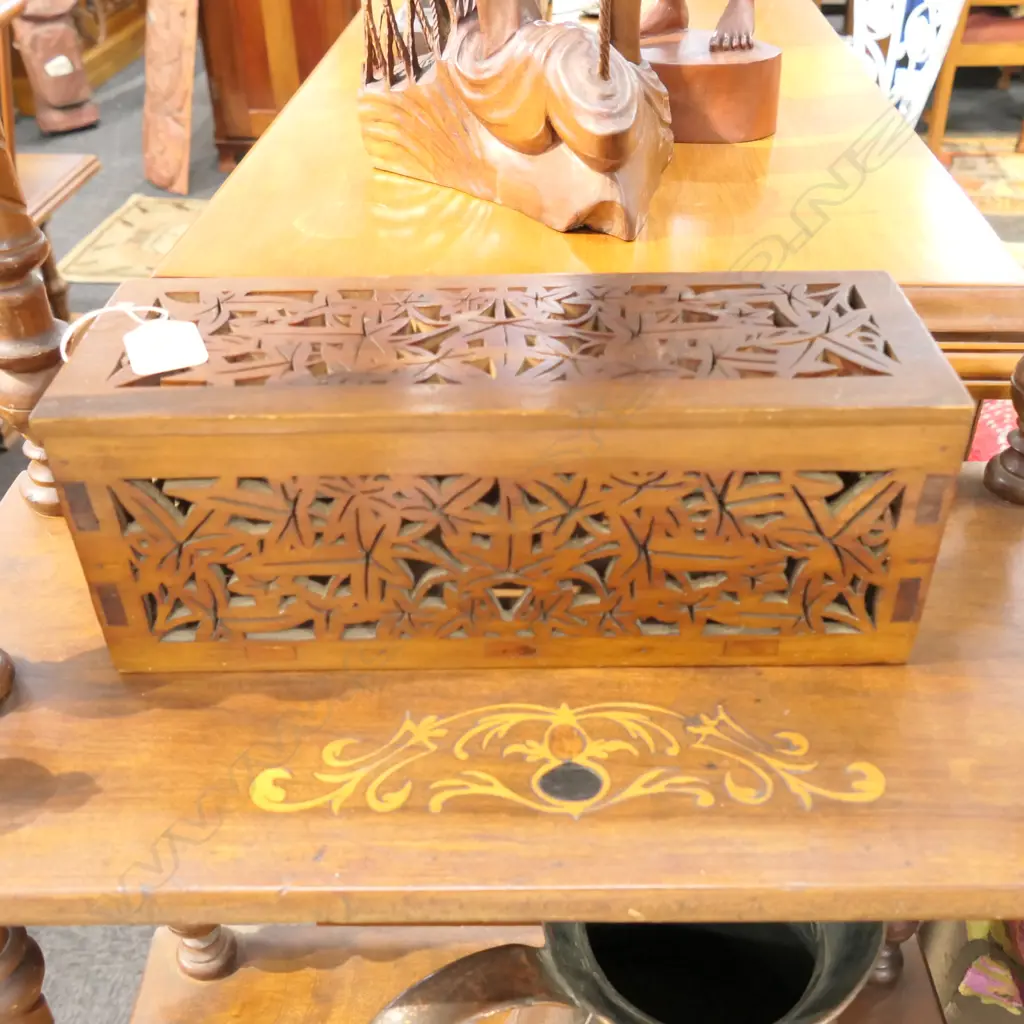PIERCED CARVED KAURI BOX L. 300MM; 17431 Image 1++