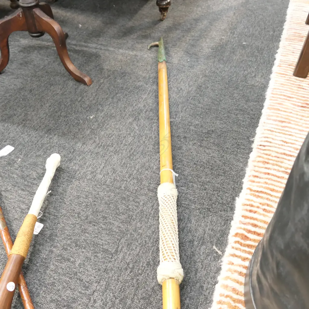 BOAT HOOK WITH SAILOR' KNOTTED GRIPS Image 1++