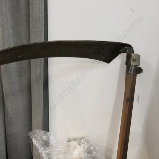 VINTAGE WOOD HANDLED SCYTHE 1750MM