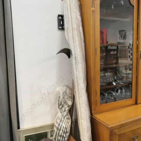 LONG HANGING BLIND L 2350