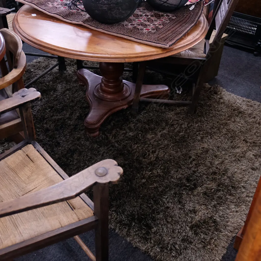 CHELTENHAM SHAGGY RUG 1550 X 220 Image 1++