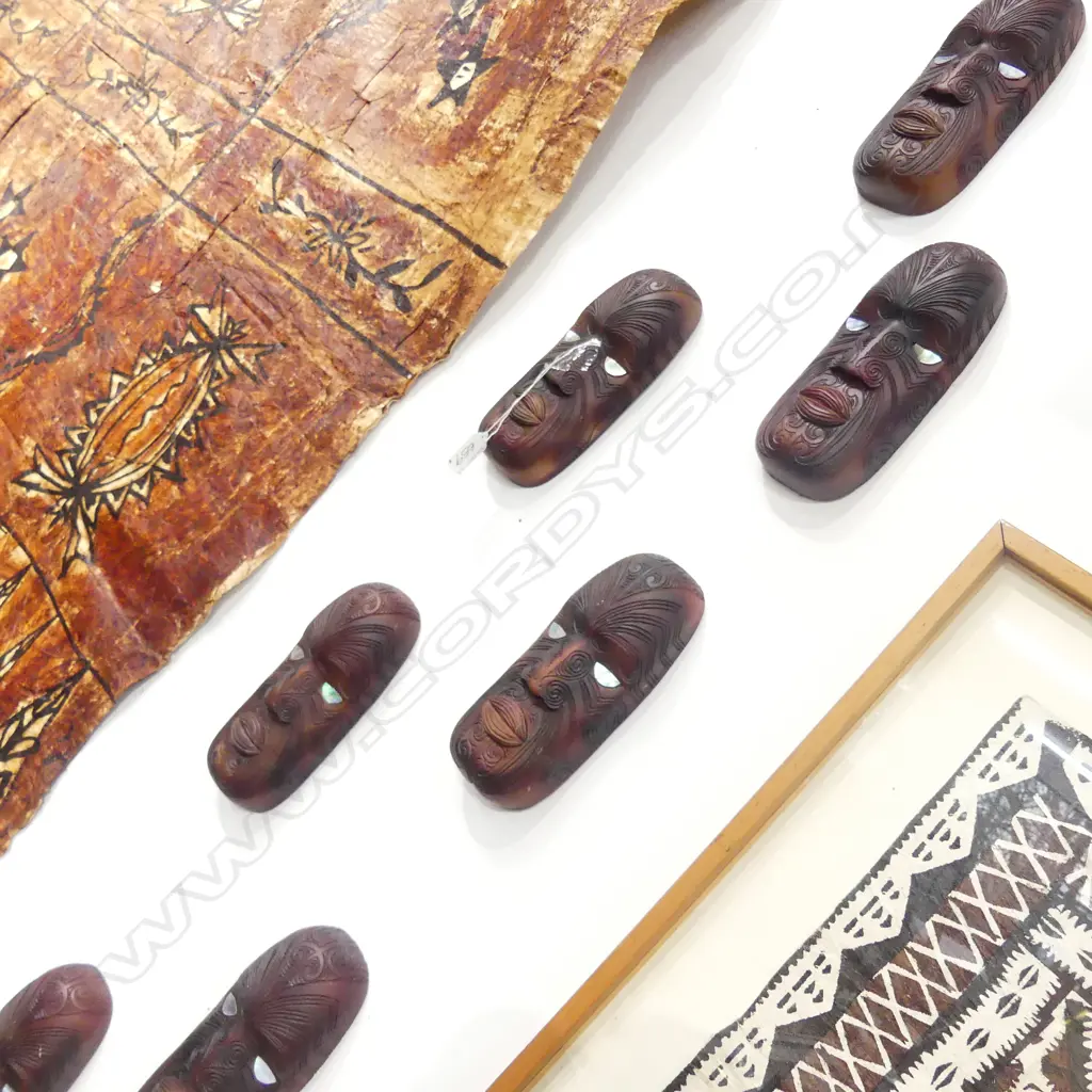 7X KORURU WALL ART RESIN PLAQUES  Image 1++