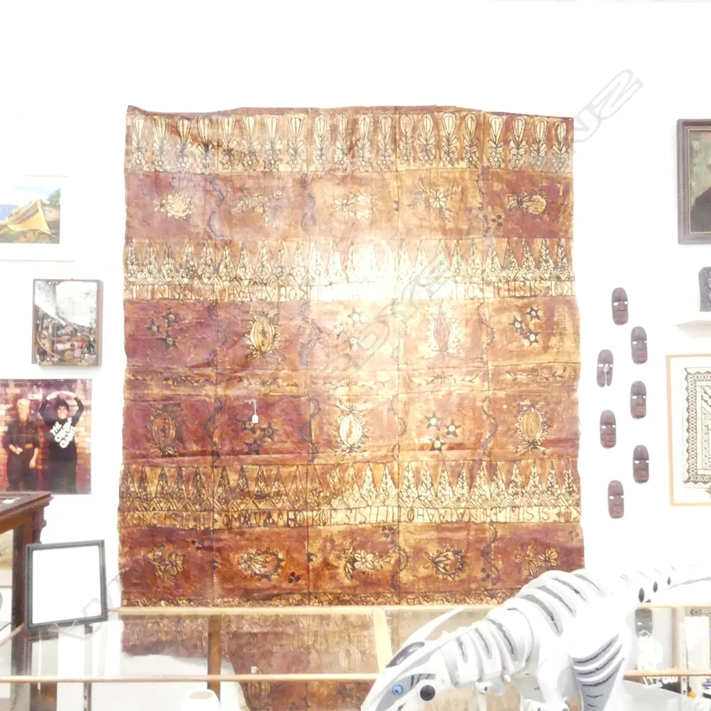 LARGE TAPA CLOTH Image 1++