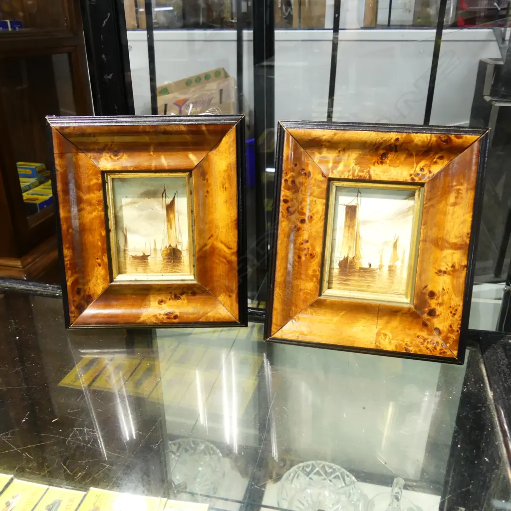2X SMALL ITALIAN PICT. ON WALNUT FRAMES H. 170MM Image 1++