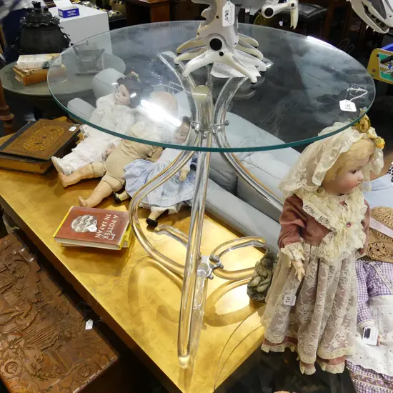 STYLISH GLASS AND PERSPEX SIDE TABLE 610 X 680MM SCREW IS DAMAGED