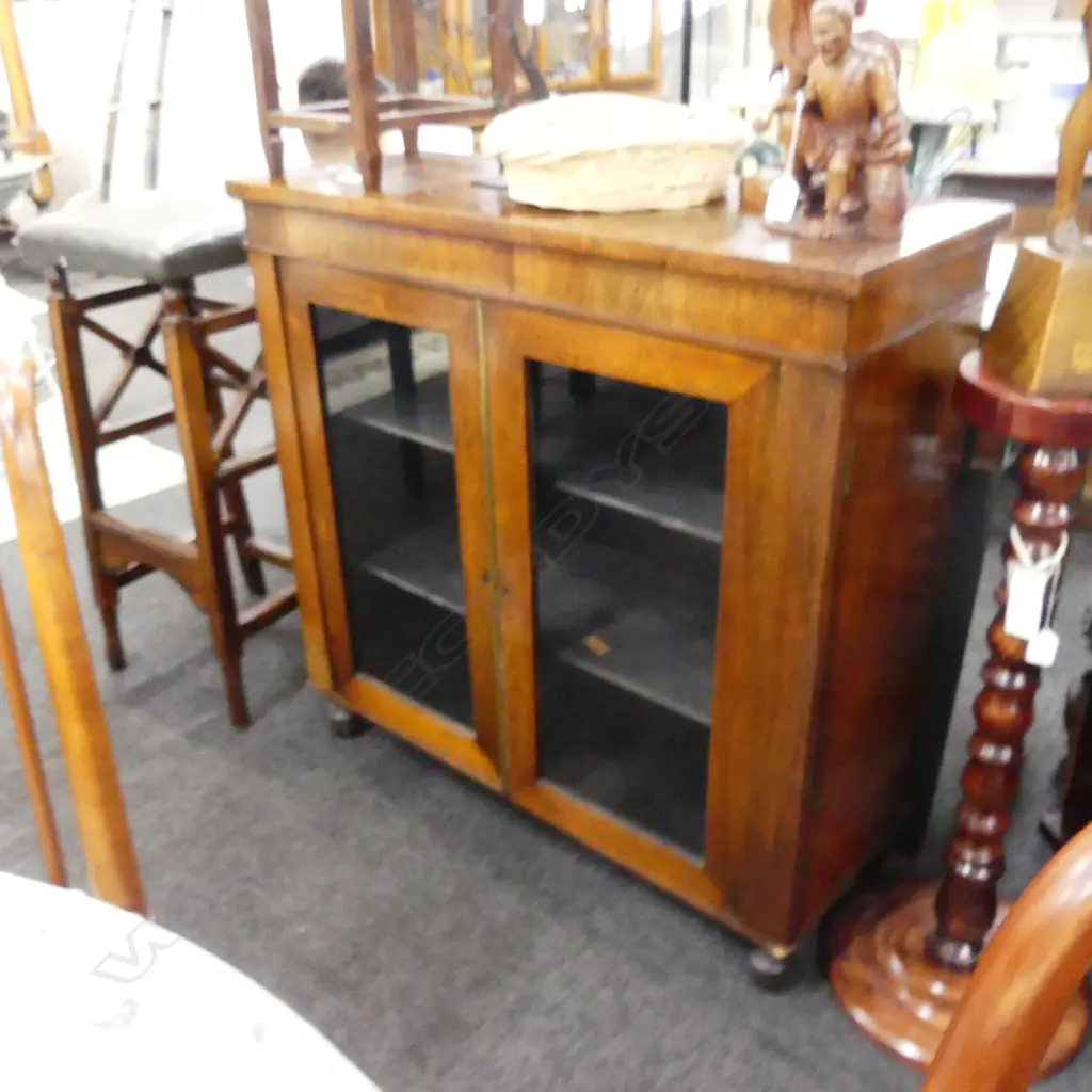 VICTORIAN WALNUT PIER DISPLAY CABINET W. 920MM Image 1++