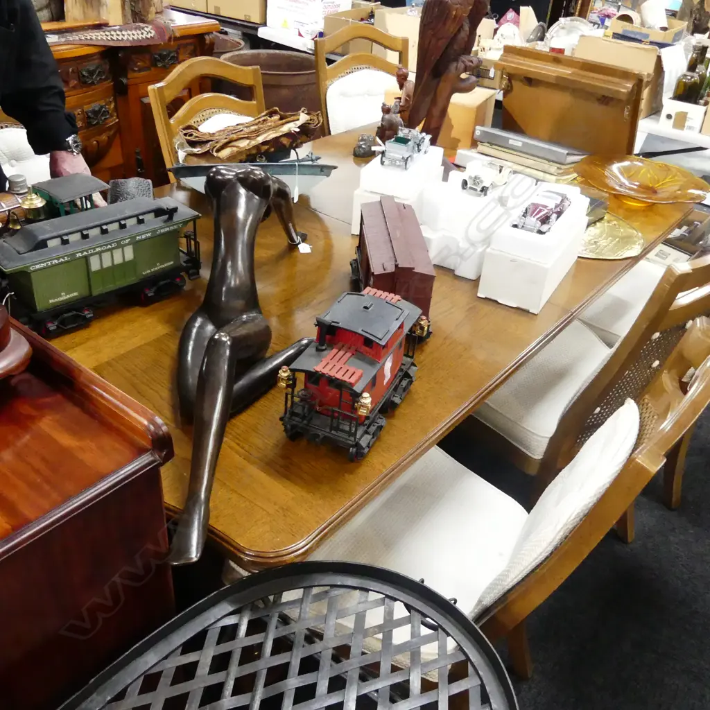LARGE AMERICAN OAK EXTENSION DINING TABLE AND SIX CHAIRS L 2500 MM Image 1++
