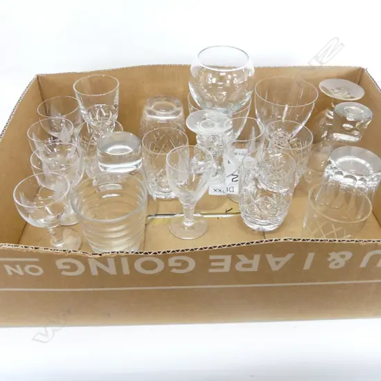 BOX LOT ASSORTED TUMBLERS & SMALLER WINE GLASSES