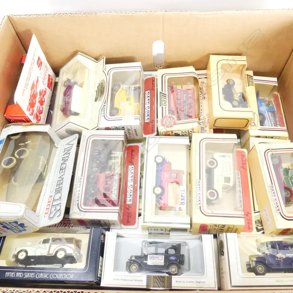BOX OF 326 ASST (MAINLY LLEDO) MODEL VEHICLES Image 1++
