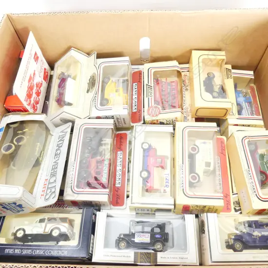 BOX OF 326 ASST (MAINLY LLEDO) MODEL VEHICLES