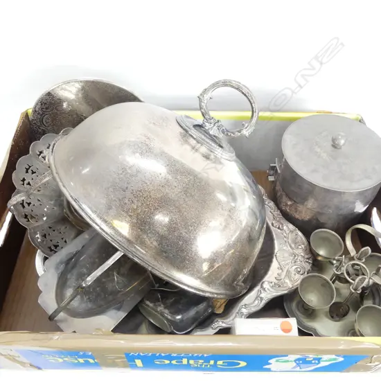 LOT EPWARE INCL. TOASTRACK / SCALLOP DISH ETC