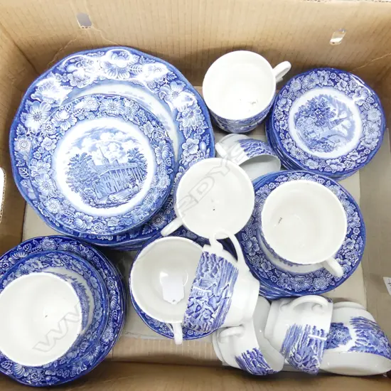 LIBERTY BLUE + WHITE PART DINNER SERVICE 