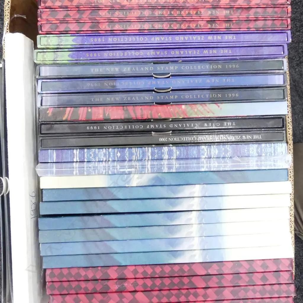 ASSTD. NZ STAMP COLLECTION BOOKS  Image 1++