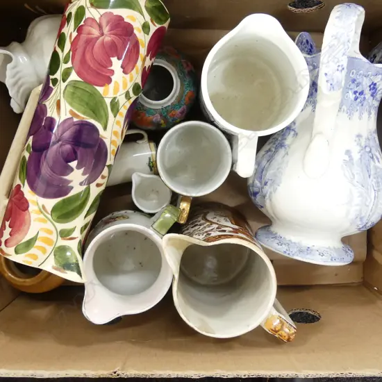 BOX ASST VICT / EDW JUGS ETC