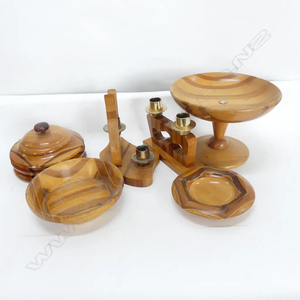 LOT ASST WOODEN SOUVENIR PIECES Image 1++