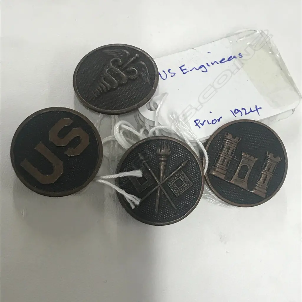 US ARMY PIN BADGES: ENGINEERS; SIGNALS; MEDICAL & ENLISTED MEN [PRIOR TO 1924] (4) Image 1++