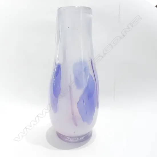 PETER VIESNIK GLASS VASE PURPLE RED CLEAR TONES